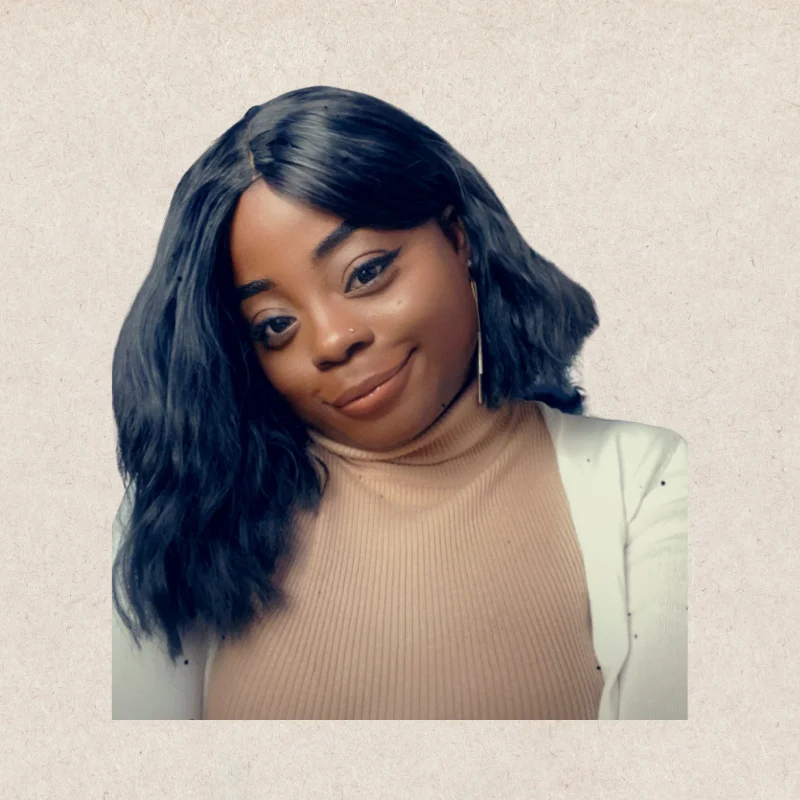 a profile picture of a woman smiling